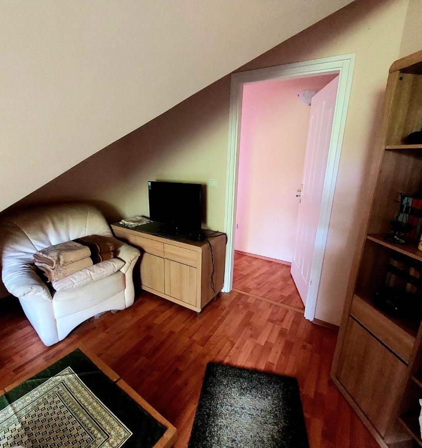 Vila Szemermetes Erzsok Nyaralohaz Gyomaendrőd Exteriér fotografie